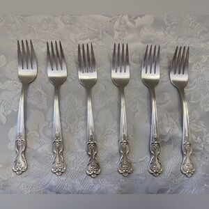 Vintage WM Rogers 1951 Magnolia Inspiration Extra Plate 6 Individual Salad Forks